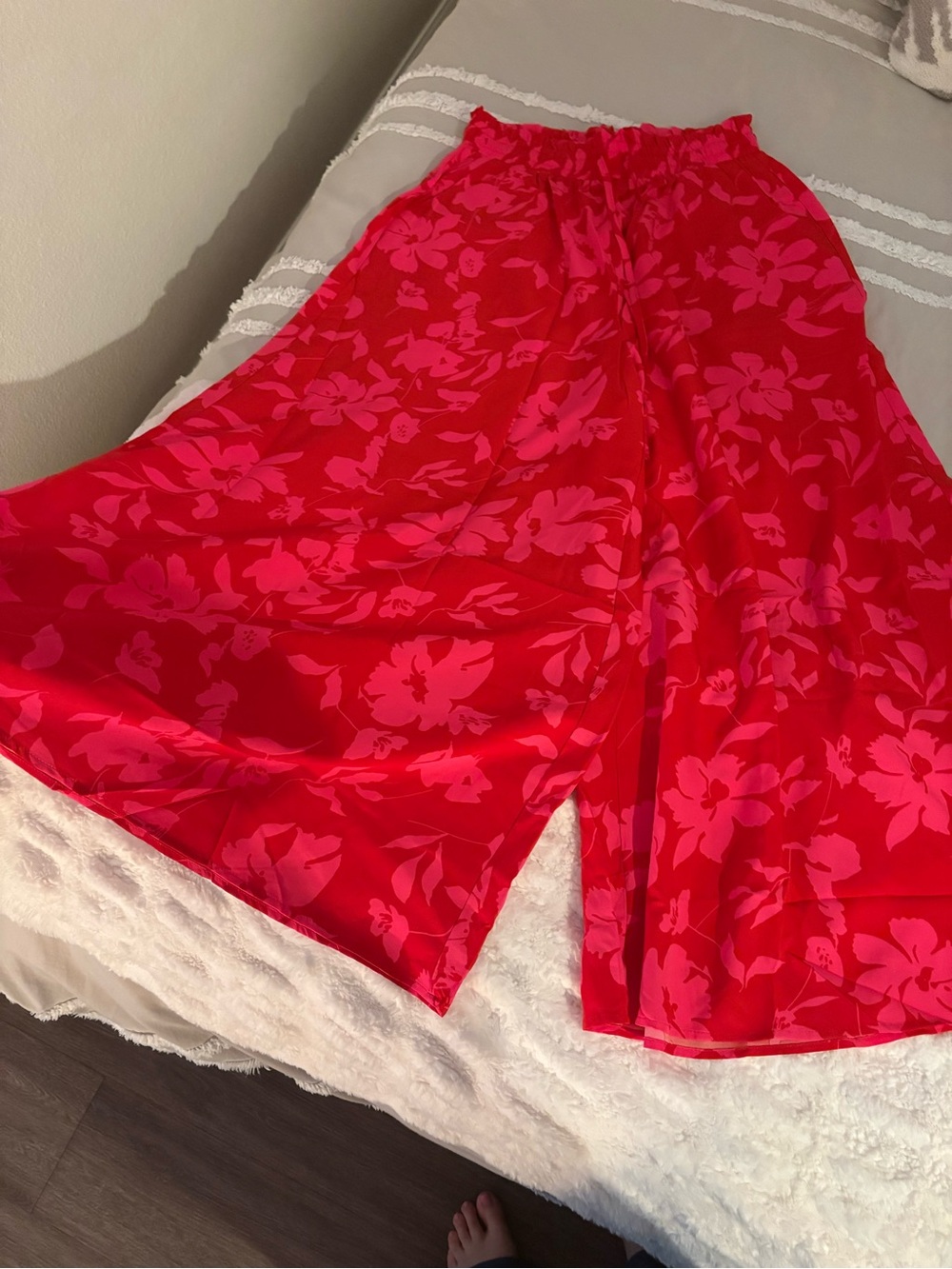 Red Floral A-Line Palazzo Pants - Women's - Picture 2 of 6